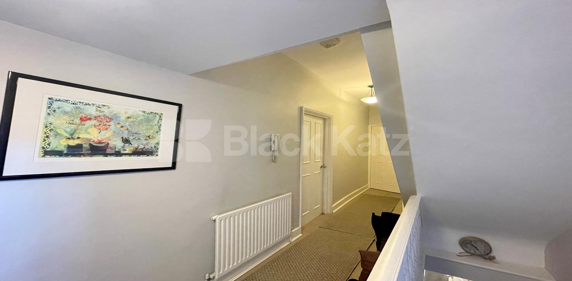 			LET , 3 Bedroom, 1 bath, 1 reception Apartment			 Rattray Road, Brixton